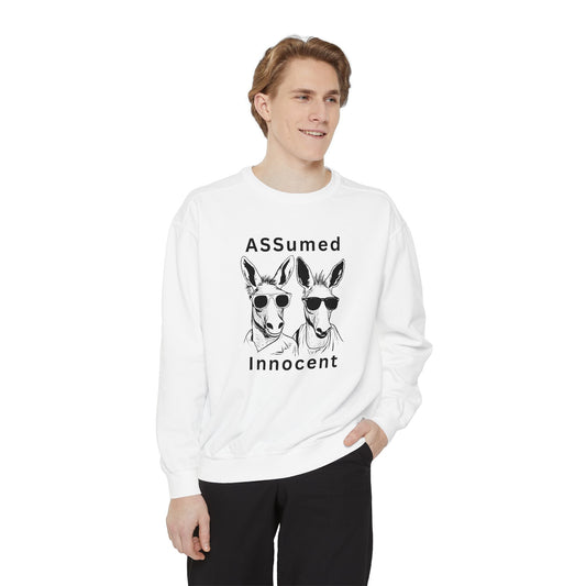 ASSUmEm Innocent Unisex Sweatshirt - Funny Animal Graphic Pullover for Casual Wear